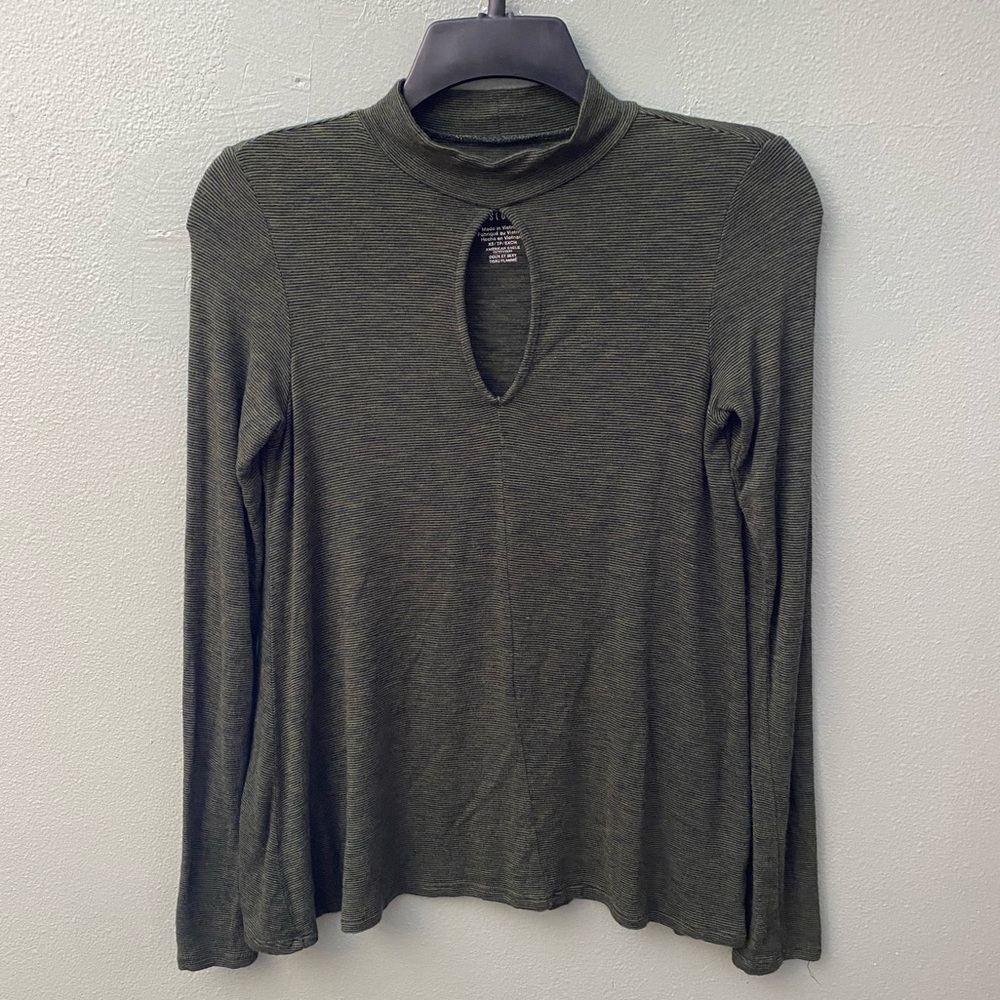 Choker Cutout Mock Neck Top